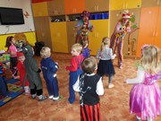 Karneval s Mirečkem a Leontýnkou